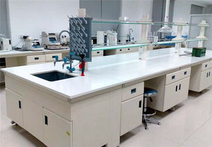 科學實驗與家庭娛樂 實驗室家具布局與家用視聽銷售的雙重視角